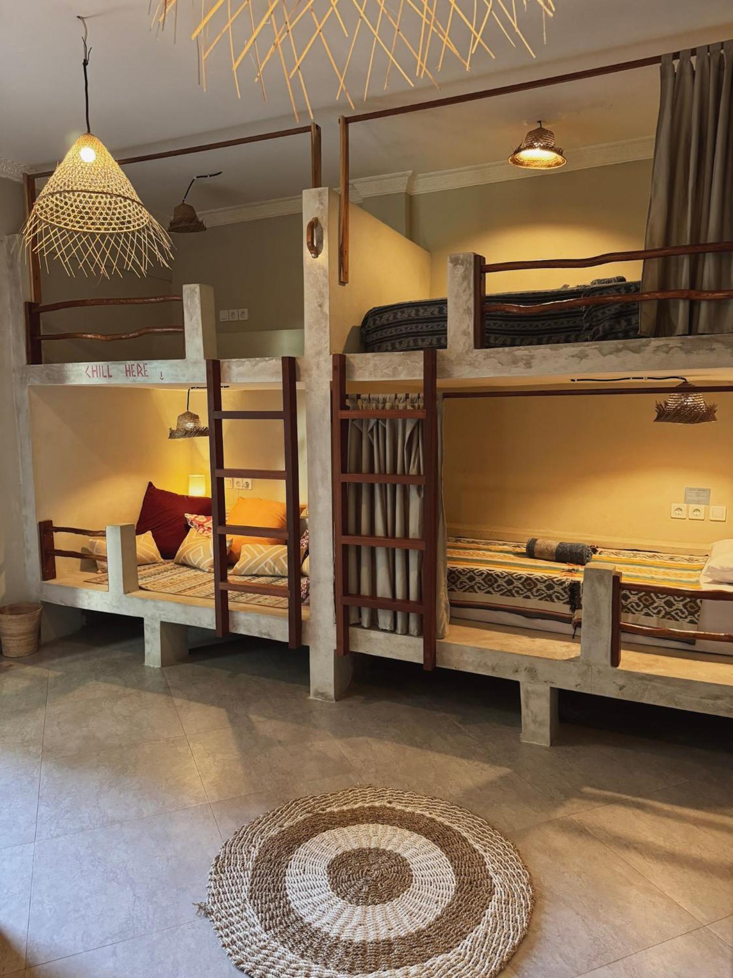 Secret Spot Surf And Stay Kuta  Екстер'єр фото