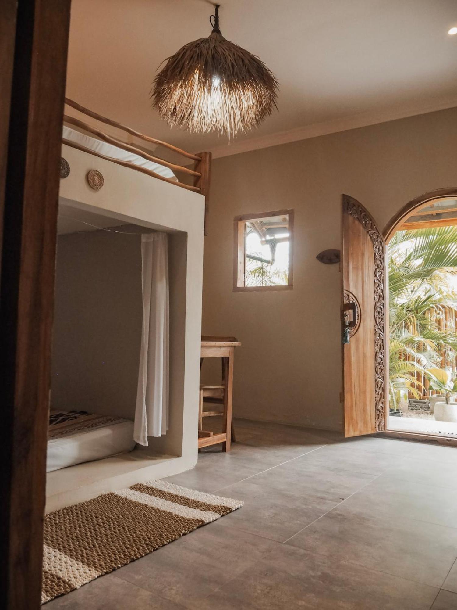 Secret Spot Surf And Stay Kuta  Екстер'єр фото