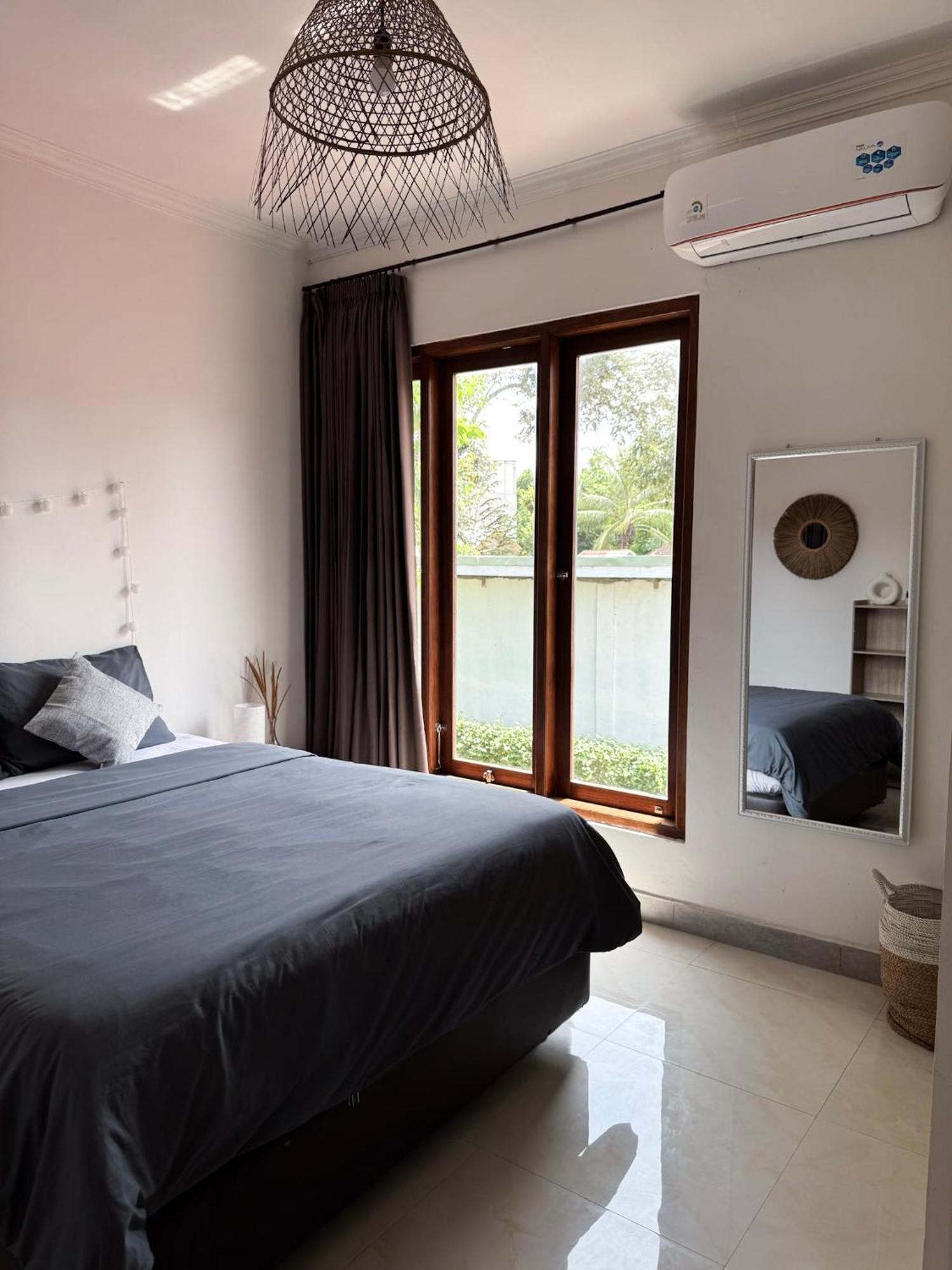 Secret Spot Surf And Stay Kuta  Екстер'єр фото